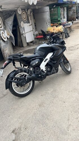 Bajaj Pulsar RS 200-6