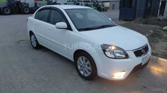 Kia Rio-2