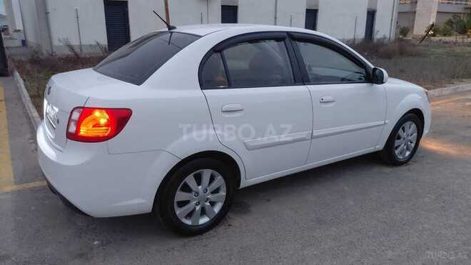 Kia Rio-4