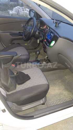 Kia Rio-8