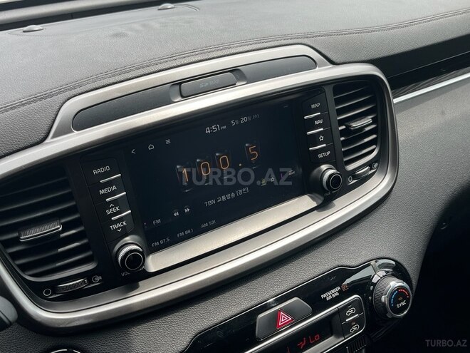 Kia Sorento-5