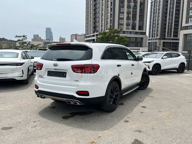 Kia Sorento-2