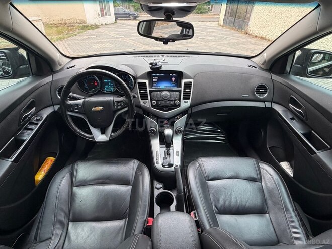 Chevrolet Cruze-10