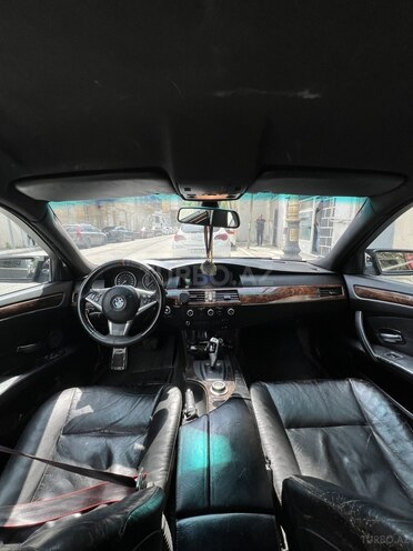 BMW 528-10