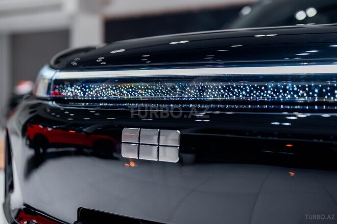 Geely Galaxy M9-4