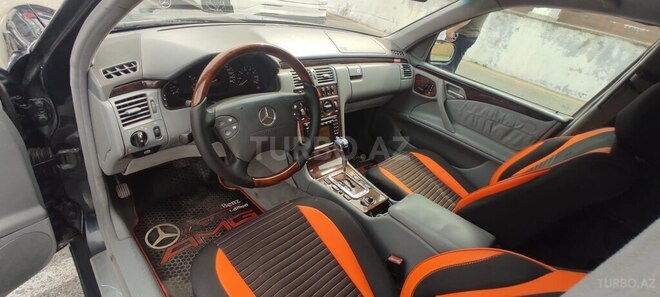 Mercedes E 280-12