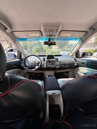 Toyota Prius-9