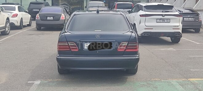 Mercedes E 280-3