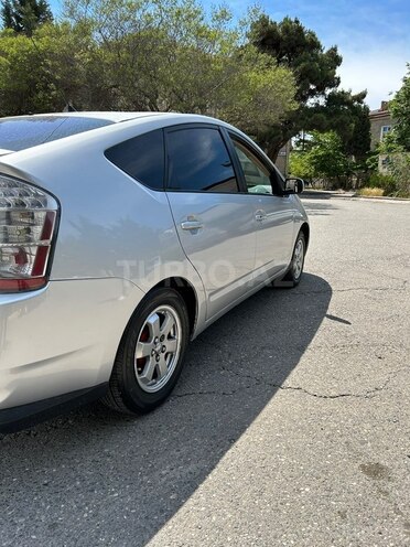 Toyota Prius-7