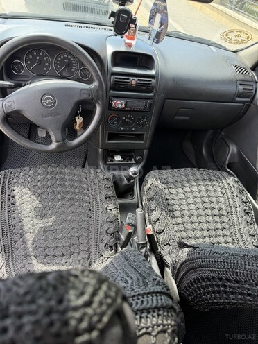 Opel Astra-9