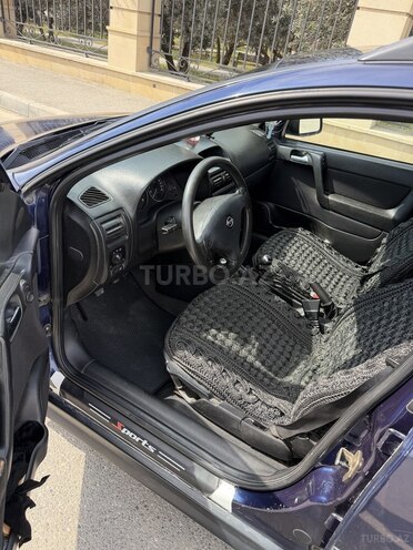 Opel Astra-10