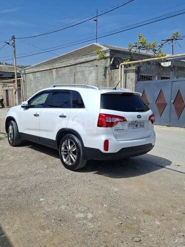 Kia Sorento-4