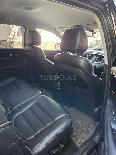 Kia Sorento-9