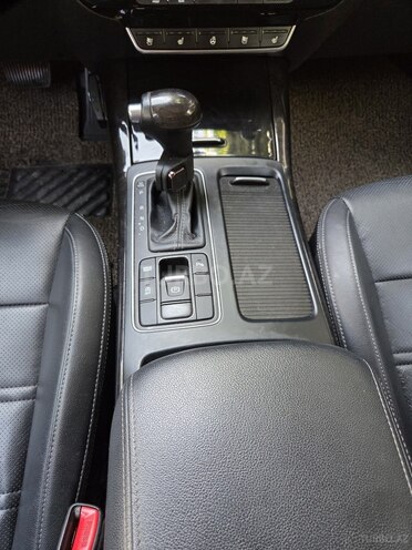 Kia Sorento-10