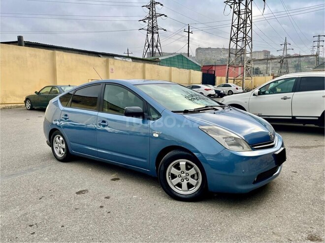 Toyota Prius-2
