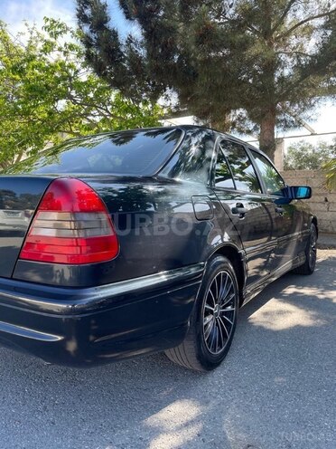 Mercedes C 200-4