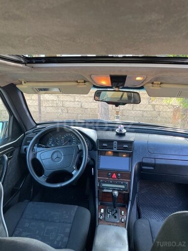 Mercedes C 200-12