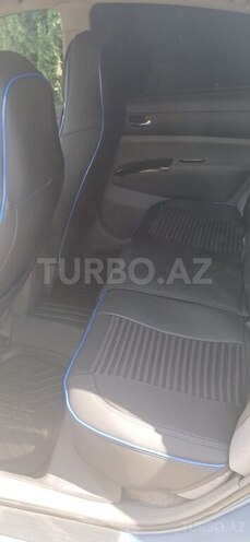 Toyota Prius-12