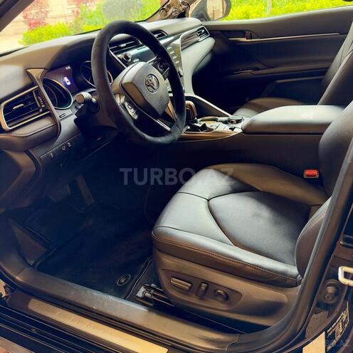 Toyota Camry-6