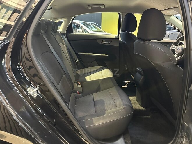 Kia Forte-12