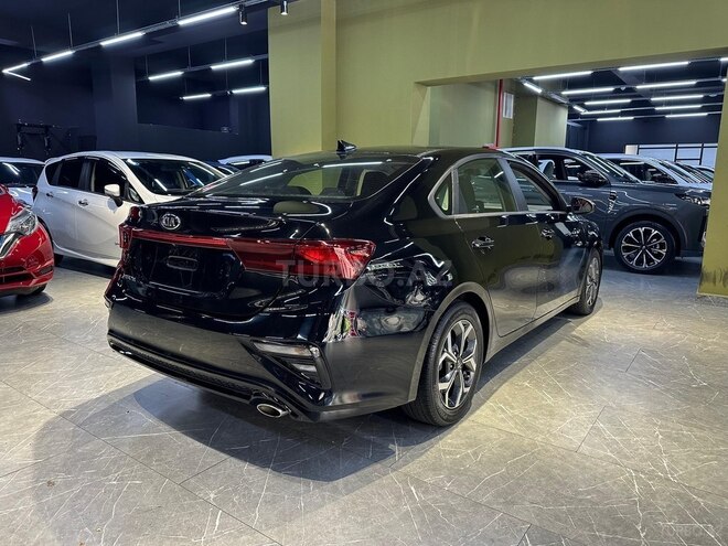 Kia Forte-10