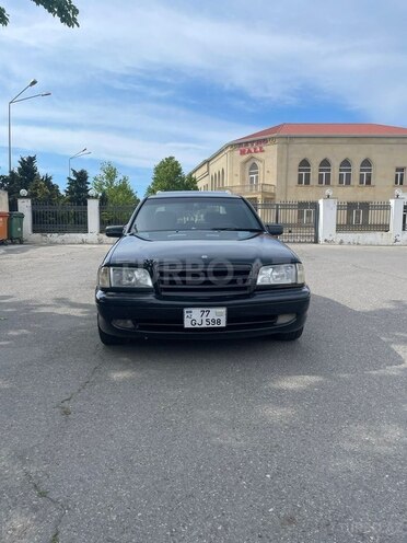 Mercedes C 200-1
