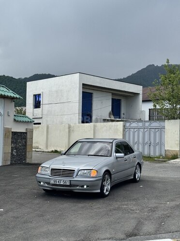 Mercedes C 240-3