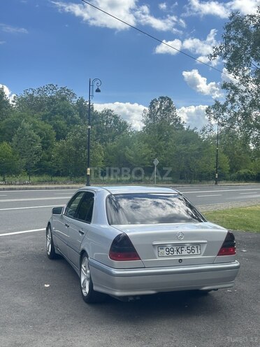 Mercedes C 240-6
