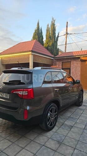 Kia Sorento-9