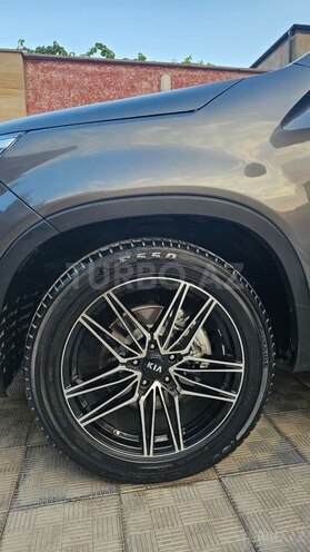 Kia Sorento-11