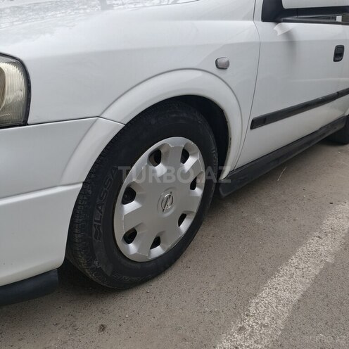 Opel Astra-2