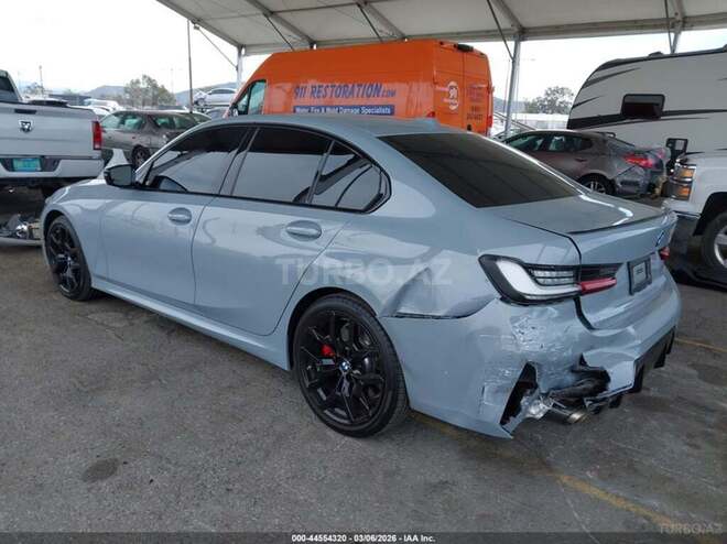 BMW 330-4