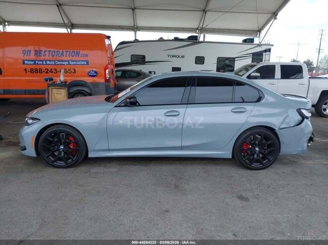 BMW 330-8