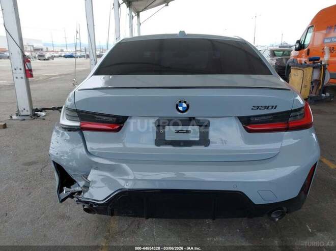 BMW 330-6