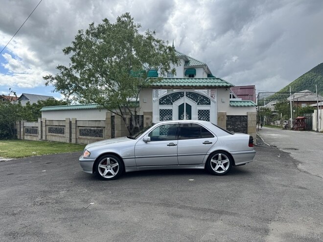 Mercedes C 240-8