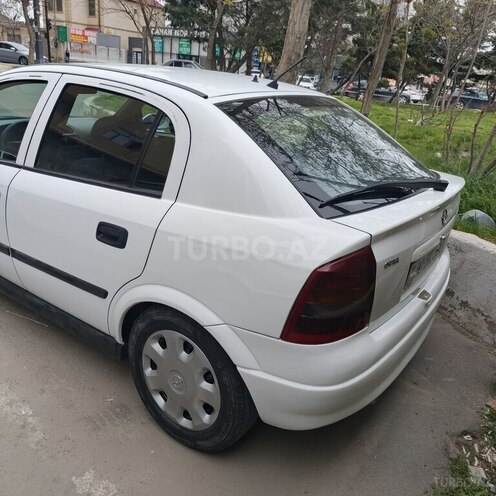 Opel Astra-4