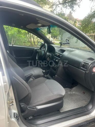 Opel Astra-7