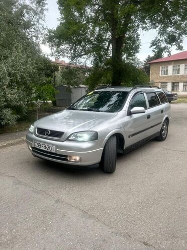 Opel Astra-2