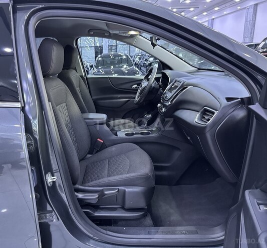 Chevrolet Equinox-12