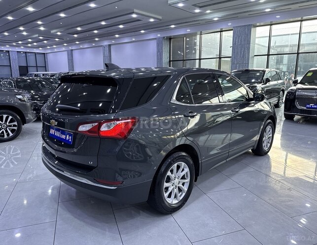 Chevrolet Equinox-5