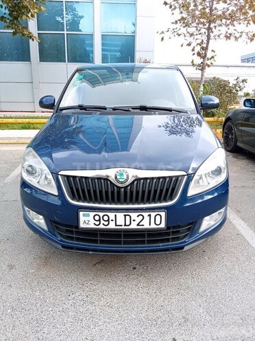 Skoda Fabia-1