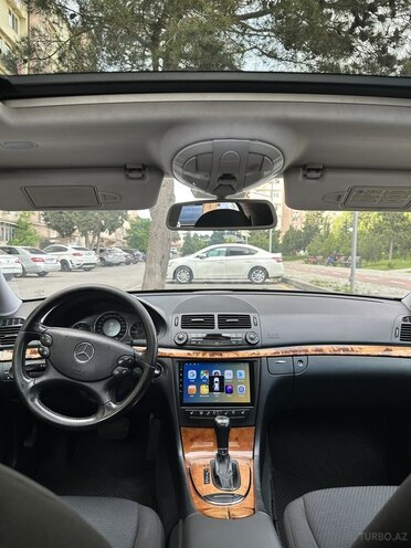 Mercedes E 200-3