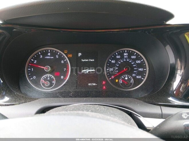 Kia K5-10