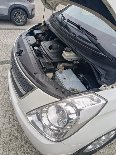 Hyundai H-1-7