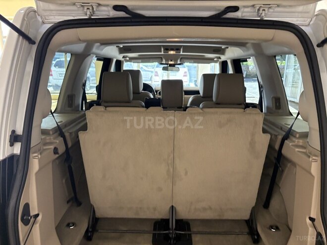 Land Rover Discovery-30