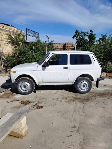 LADA (VAZ) Niva-2