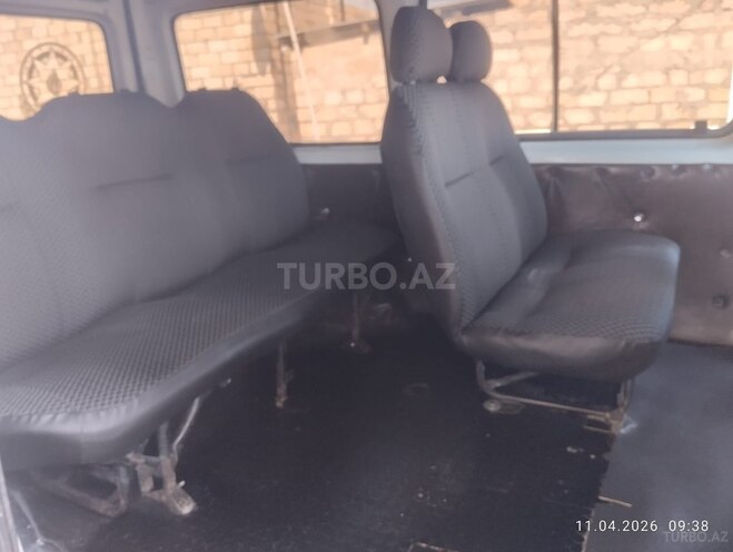 Ford Transit-2