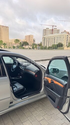 Mercedes E 240-9