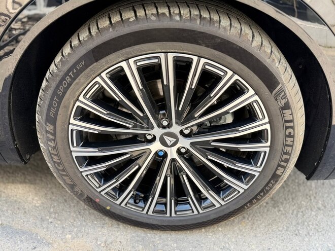 Changan Deepal S09-4