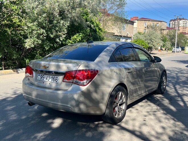 Chevrolet Cruze-4